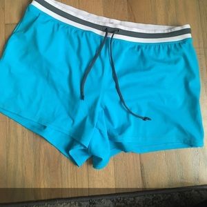 Lands End women’s swim shorts 4